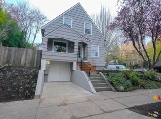 2857 SE Pine St, Portland, OR 97214