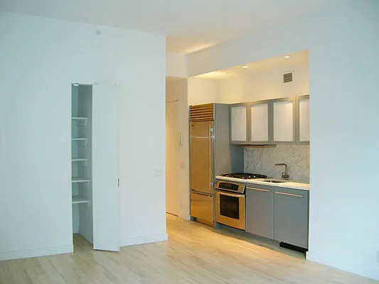 Rented by Sotheby's International Realty | media 3
