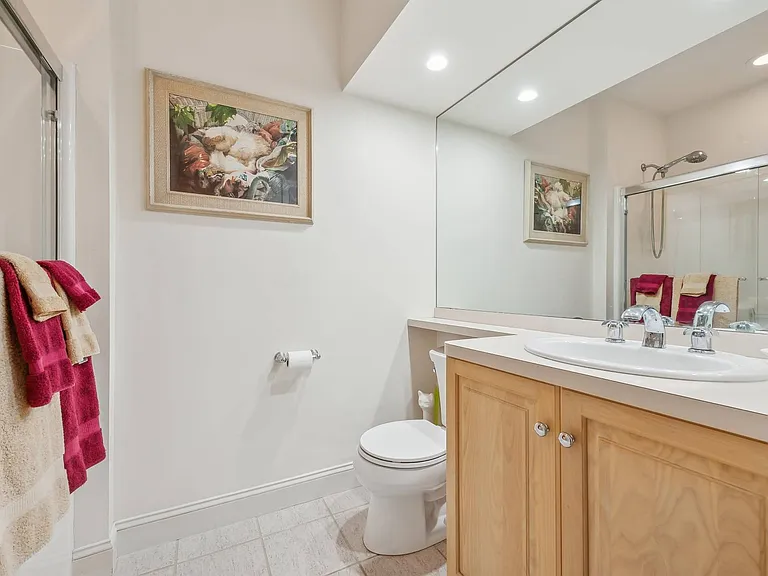 15 Eastwood Ct — Photo 25
