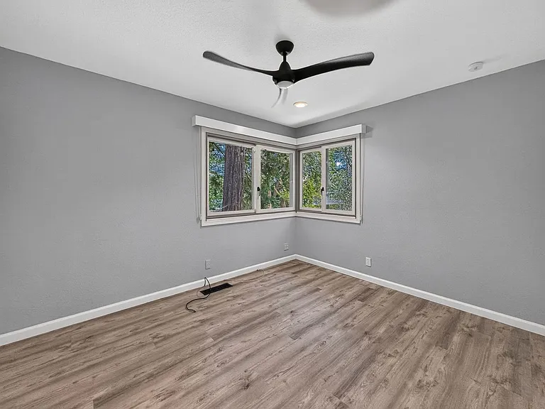 1 Kirkcrest Ct — Photo 19