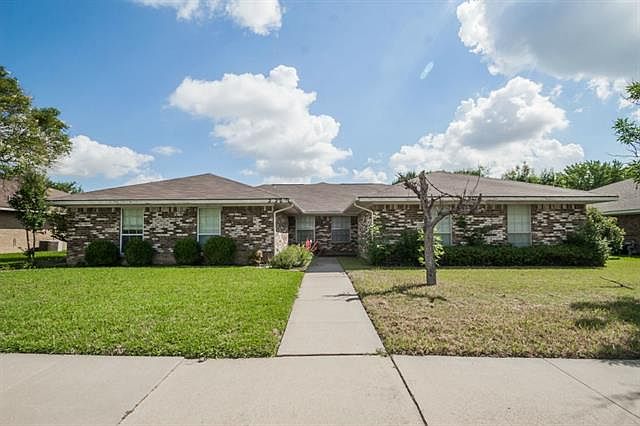 1st image of 2422 Guerrero Dr
