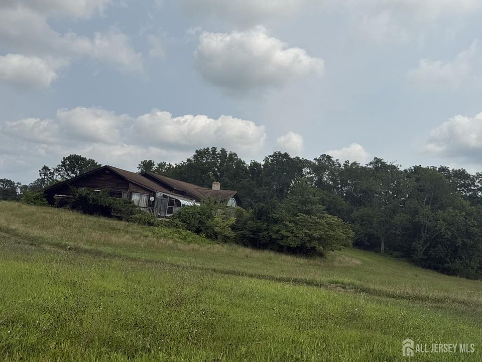 1st image of 38 Hill Rd