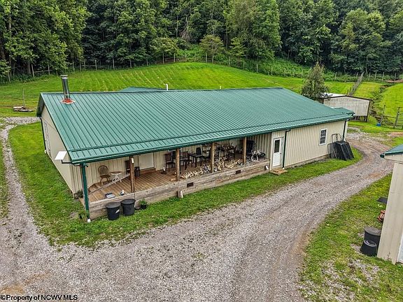 2nd image of 421 Buckeye Rd