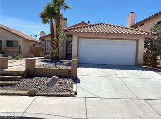 7547 Kalmalii Ave, Las Vegas, NV 89147