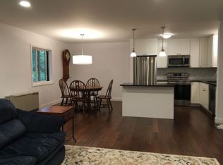 22 Hawthorne Cir, South Burlington, VT 05403