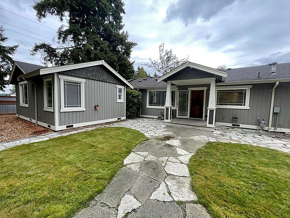 4th image of 1605 154th Ave SE