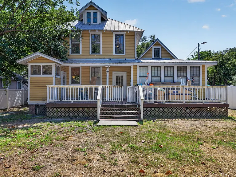 2904 N Jefferson St — Photo 48