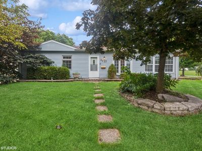 27 Ridge Cir, Streamwood, IL, 60107