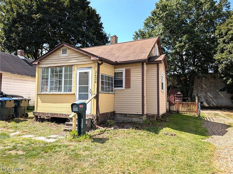 1st image of 2430 Talbot St