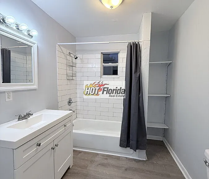 320 Walnut St — Photo 9