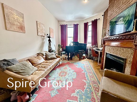 4th image of 353 W End Ave APT 2
