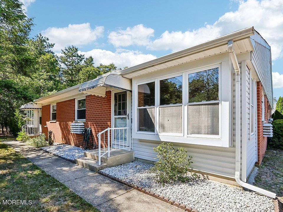 1st image of 14 Potomac Lane #14A