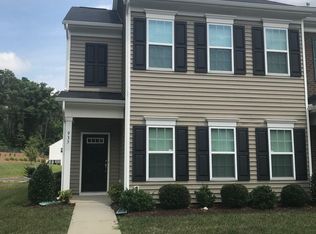 935 Ileagnes Rd, Raleigh, NC 27603