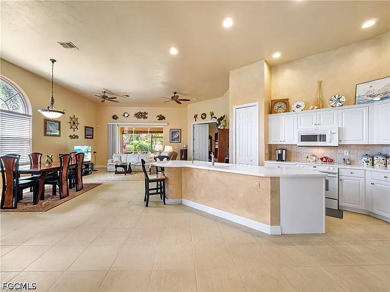 15220 Cape Sable Ln — Photo 5