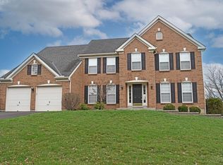 379 Huntington Dr, Loveland, OH 45140