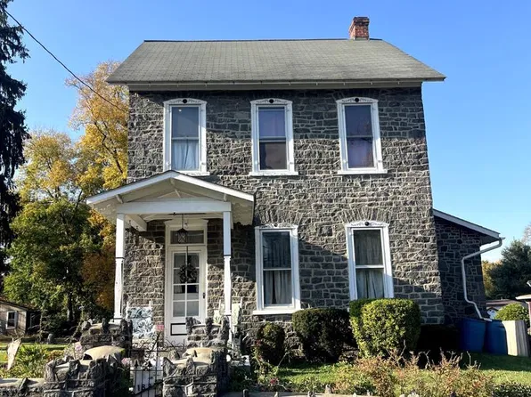 1837 Perkiomenville Rd, Perkiomenville, PA 18074