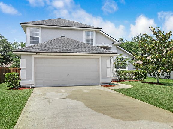 3rd image of 2432 Willowbend Dr