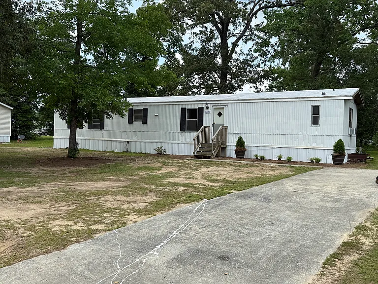5553 Rivercreek Dr — Photo 1