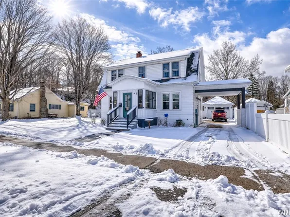 15 3rd Ave, Franklinville, NY 14737