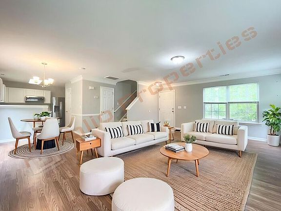 3rd image of 215 Pebblestone Dr