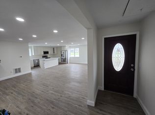 102 Frontenac Rd, Marquette Heights, IL