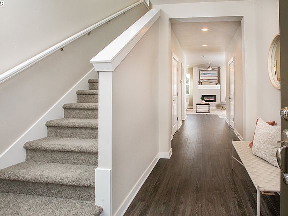 3rd image of 6632 NE 72nd Pl