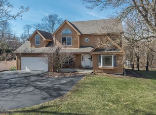 5558 Main St, Downers Grove, IL 60516