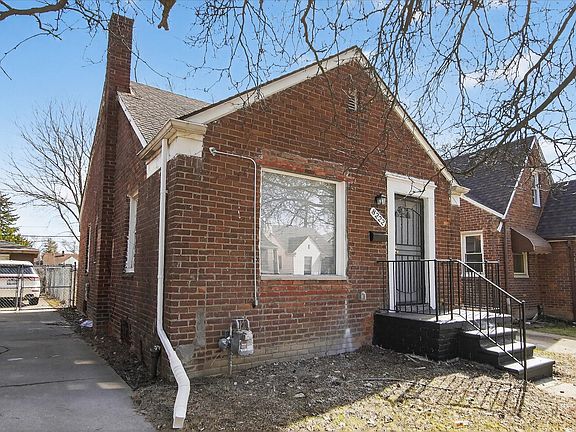 3rd image of 8222 Roselawn St