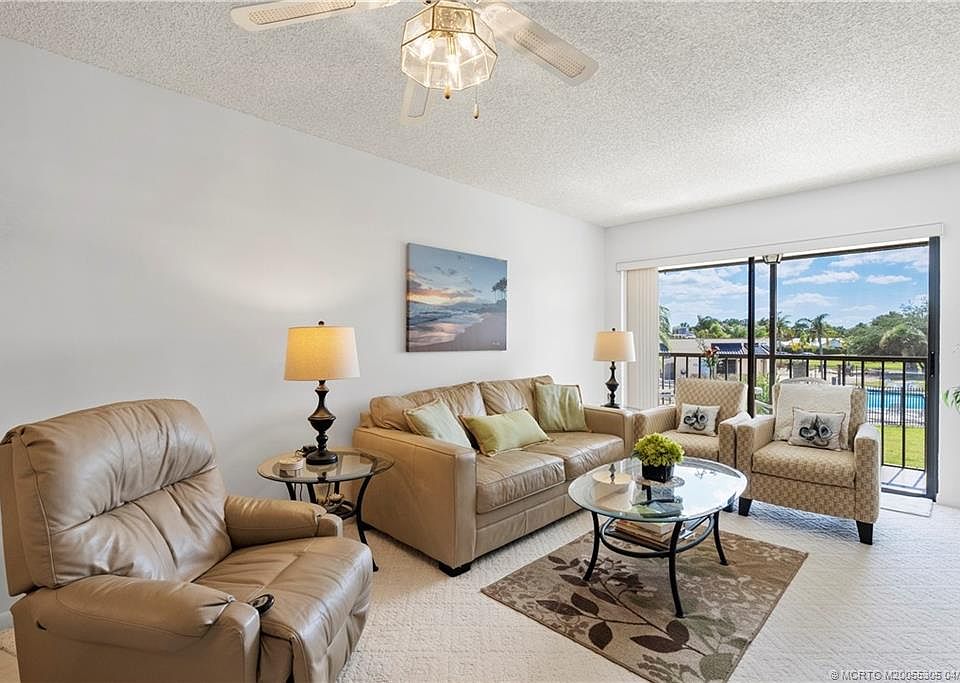 1st image of 2013 NE Collins Cir APT 4-60