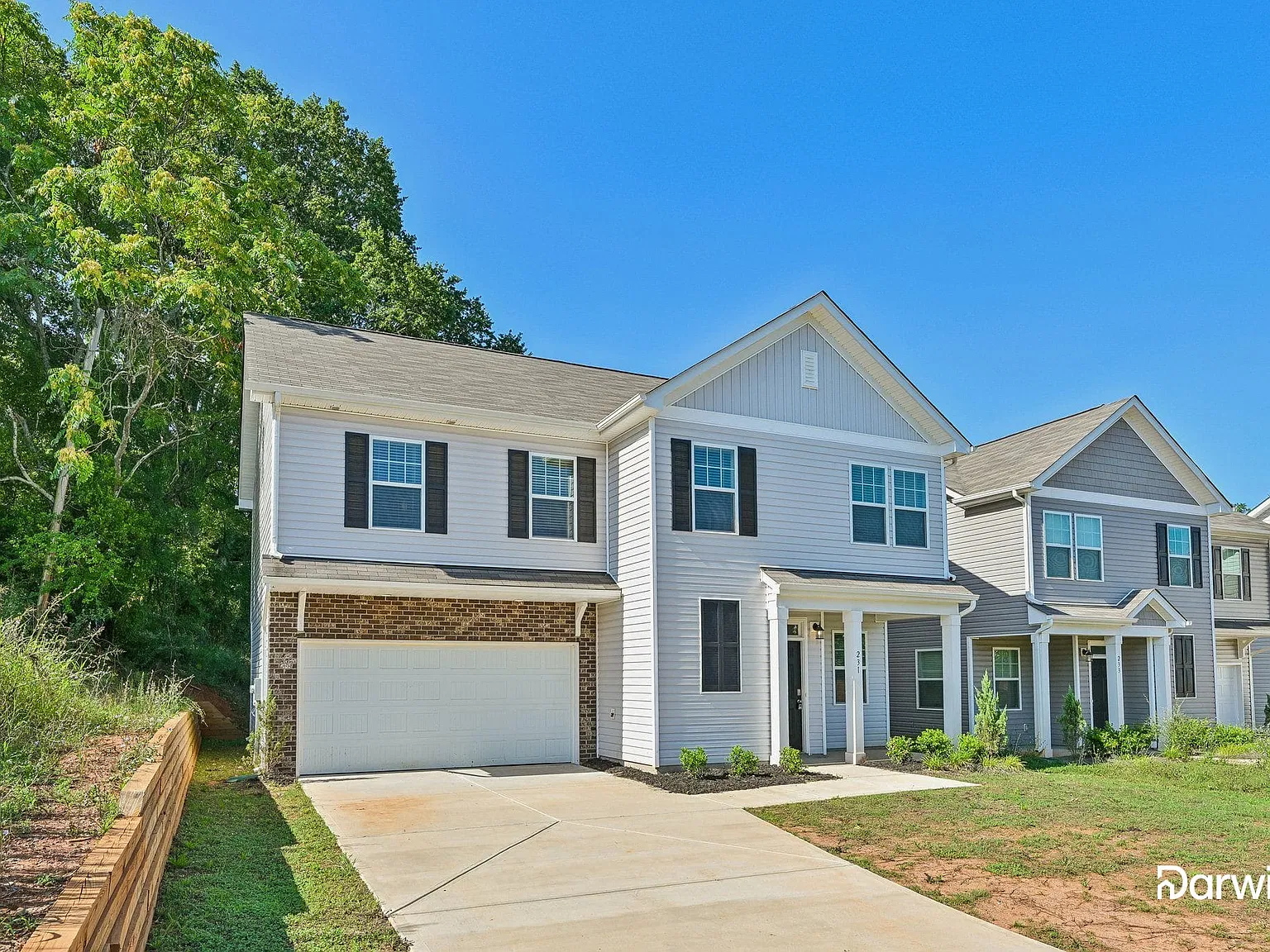 4 bed, 2.5 bath, 1738 sqft, $1,930 — Photo 2