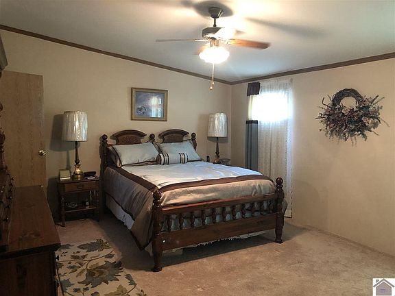 3rd image of 219 Hill Estate Ln