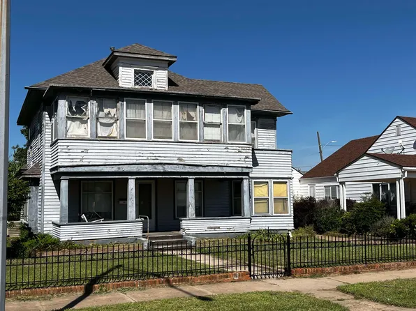 219 N Main St, Medford, OK 73759