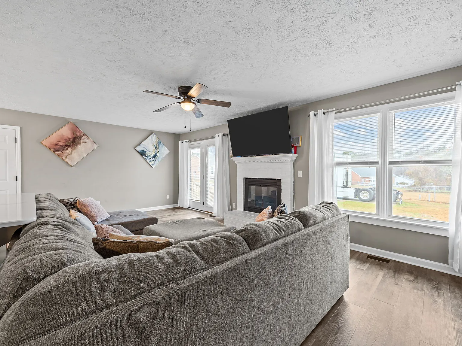 38 Hallmark Drive - 1 — Photo 4