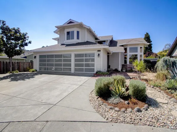 1923 Sheldrake Lane, Petaluma, CA 94954