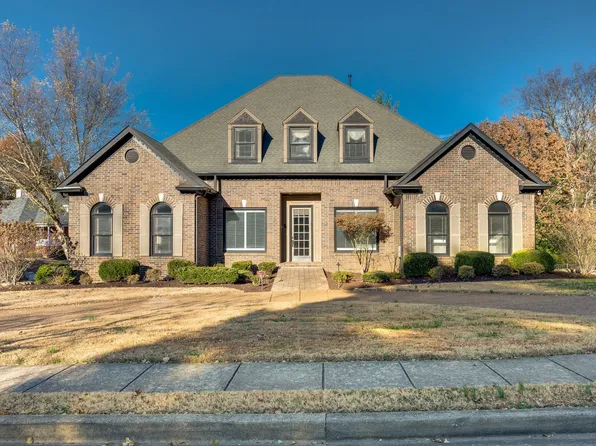 1060 Stonebridge Park Dr, Franklin, TN 37069