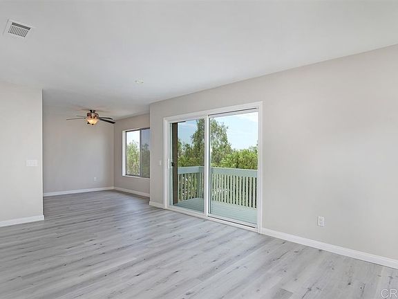 5th image of 4254 Mesa Vista Way Unit 8