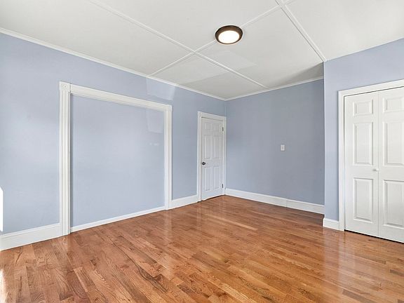 5th image of 21 John St #1