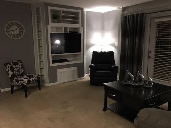 2807 Pembroke Ln #A-23, Saint Joseph, MO 64506