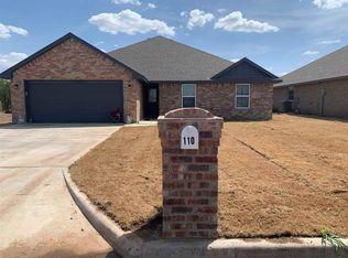 110 NW Elm Ave, Cache, OK 73527