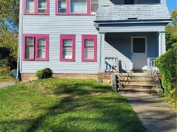 1602 Hillcrest Rd, East Cleveland, OH 44118