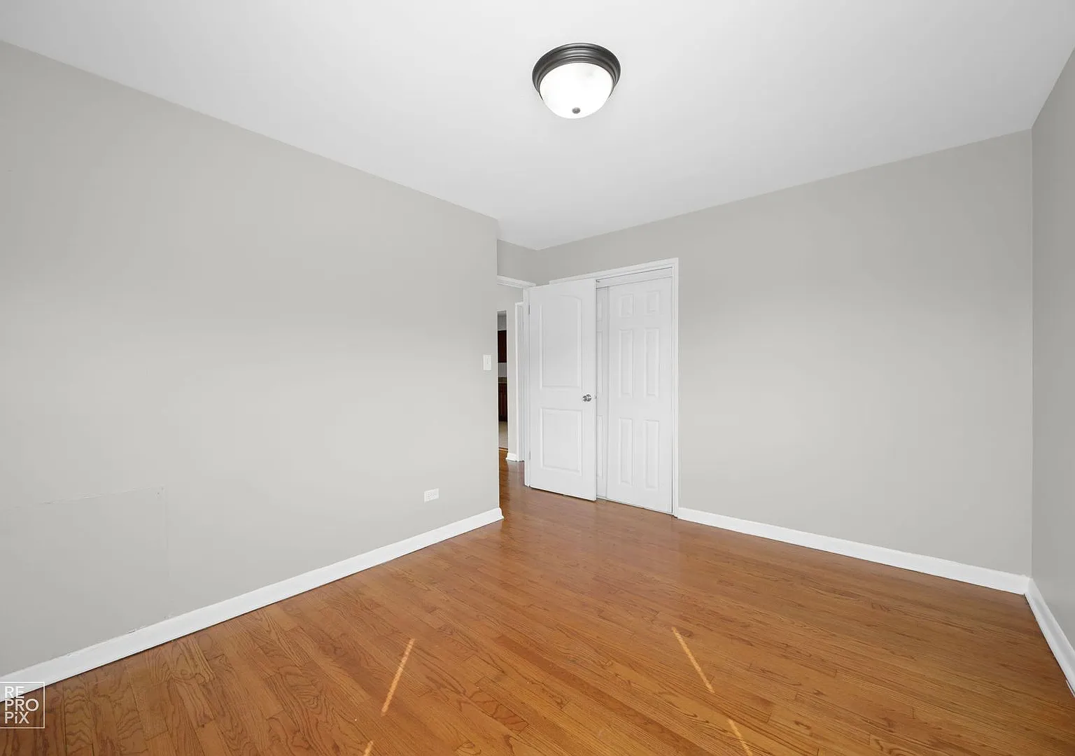 2 Bedroom Apartment — Photo 3