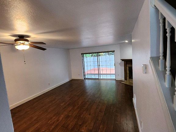 Expansive living room with Trex deck -great for entertaining