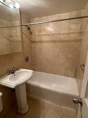 Rented by Real Estate Investors Group LLC | media 15