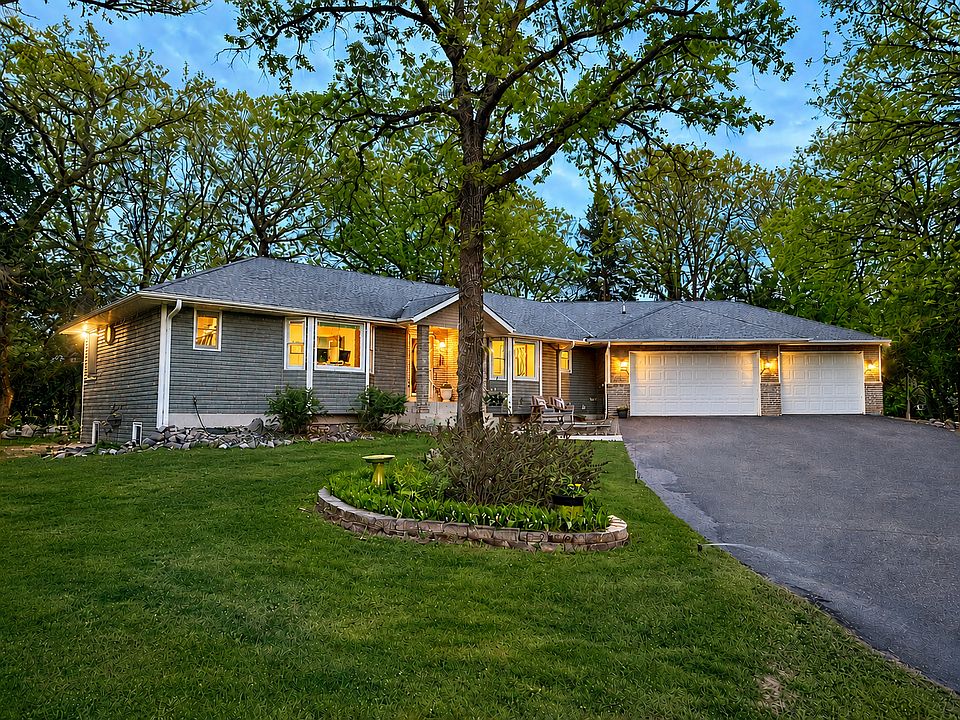 1st image of 13995 Woodland Ct