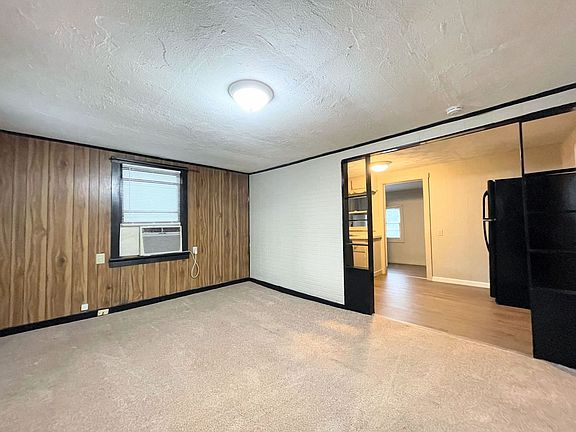 4th image of 410 Justice St