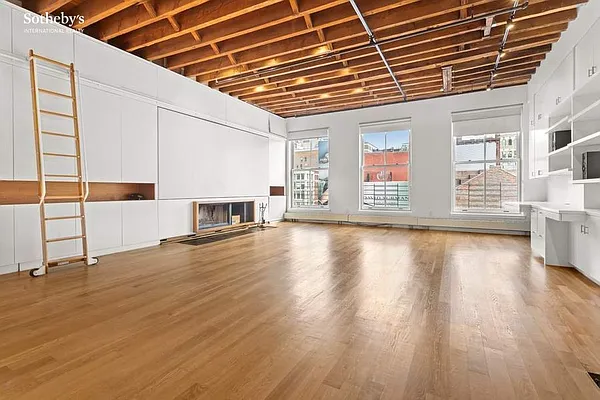 Rented by Sotheby's International Realty | media 14