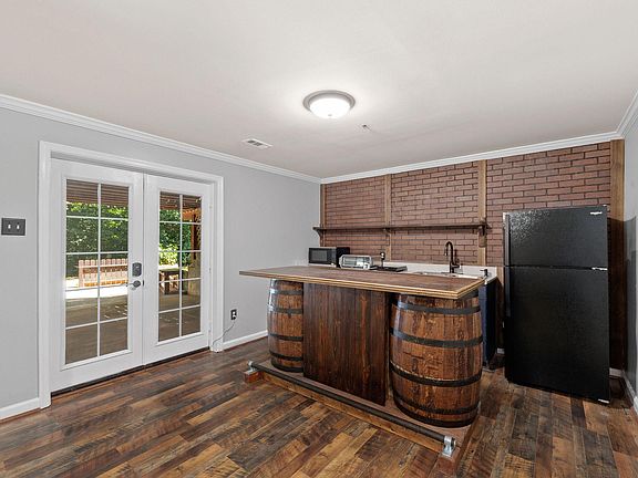 5th image of 278 Richland Rd