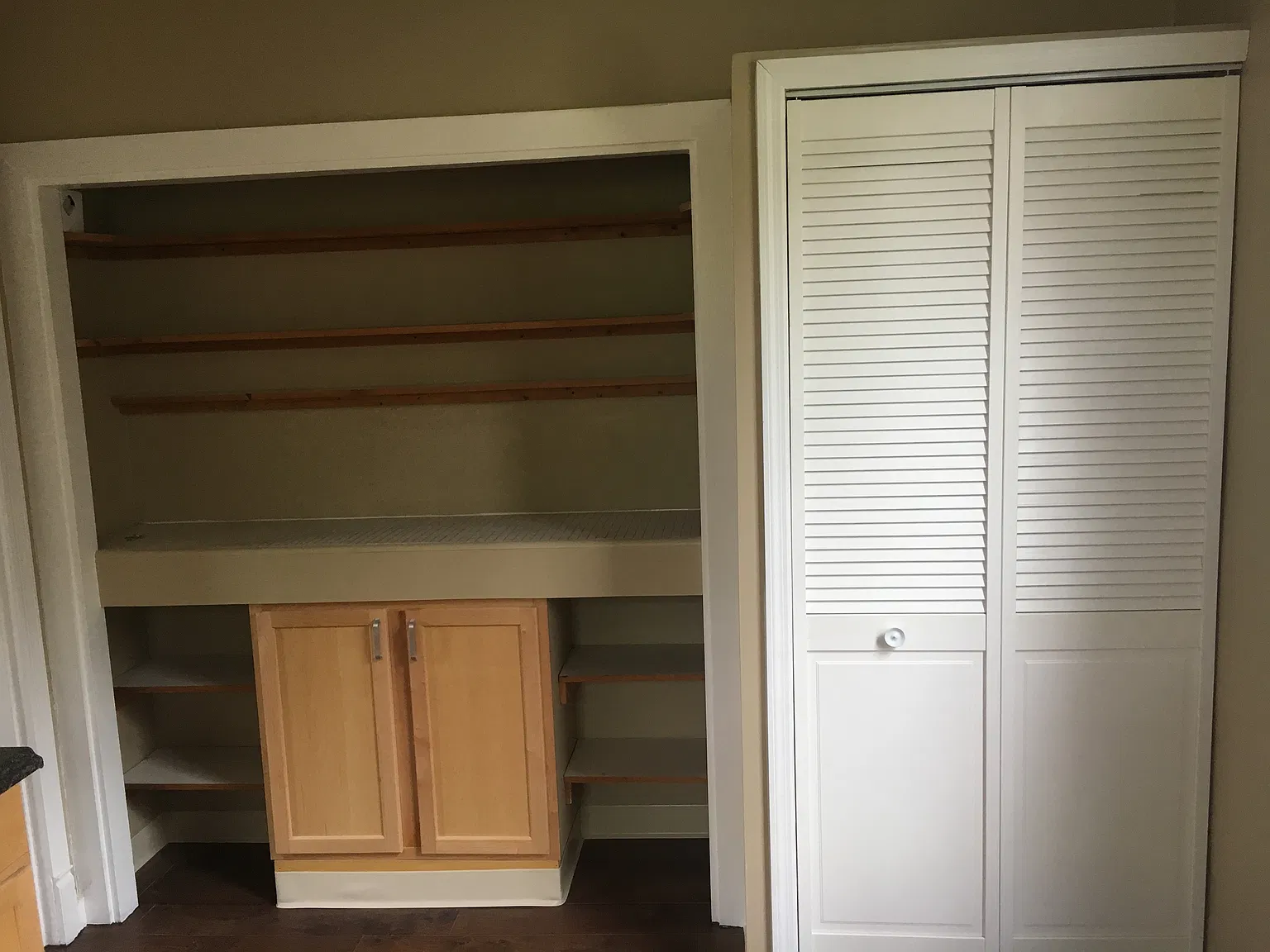 21 E Forest Ave — Photo 3