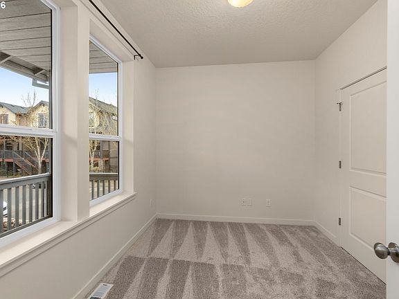 5th image of 3127 NE Weeping Willow Way