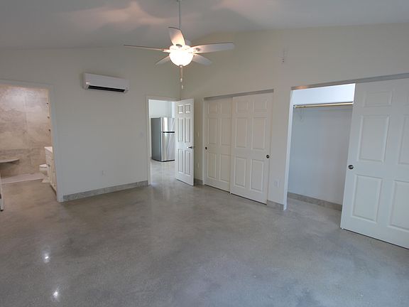 5th image of 129 Tavern Dr